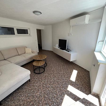 Apartments Adria 茨里克韦尼察 外观 照片