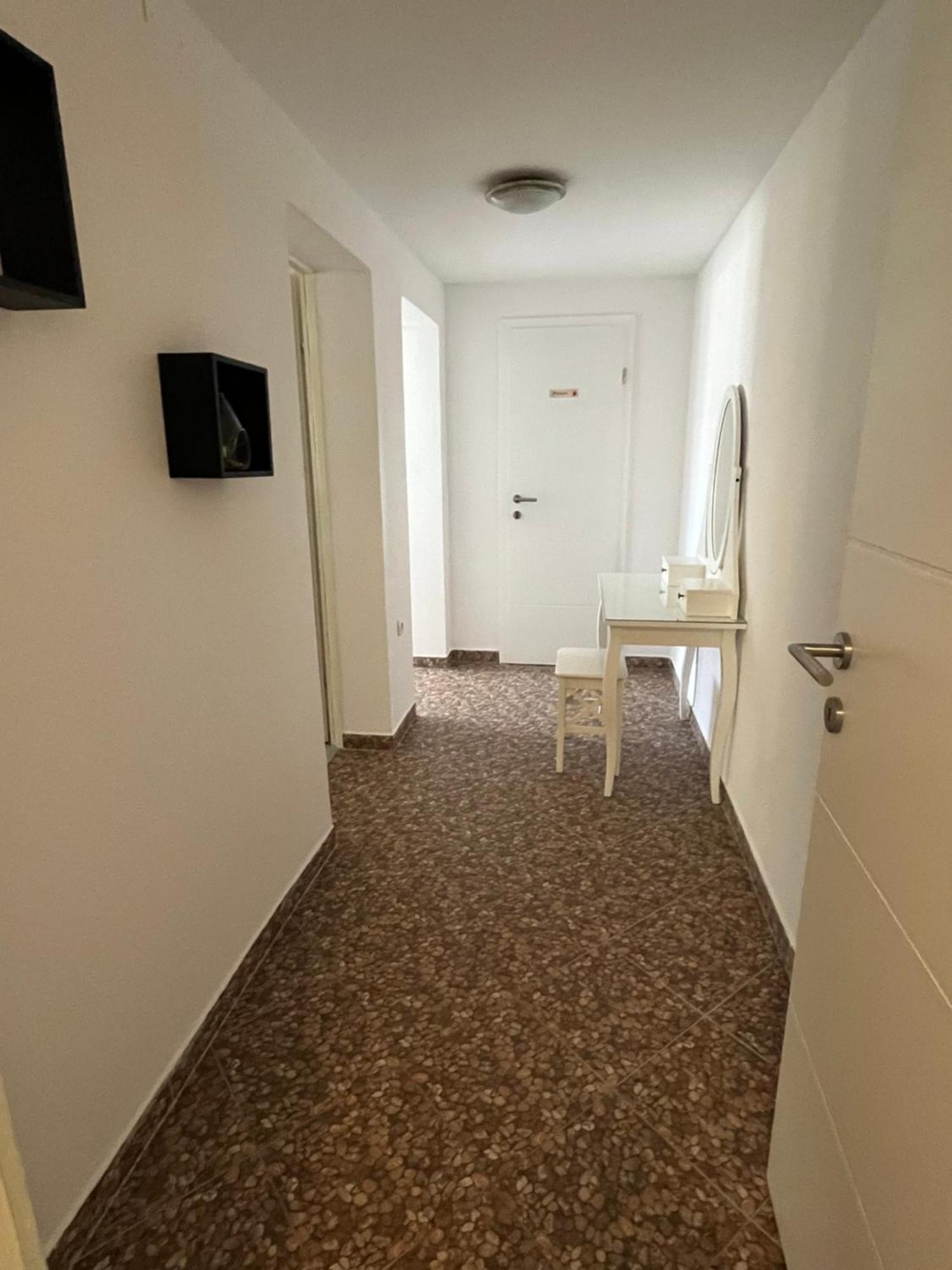 Apartments Adria 茨里克韦尼察 外观 照片